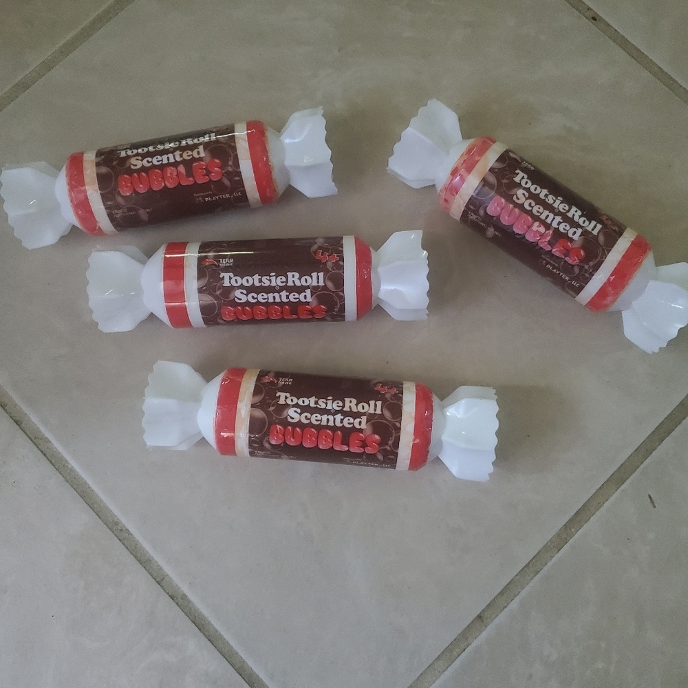 Novelty Tootsie Roll Scented Bubbles